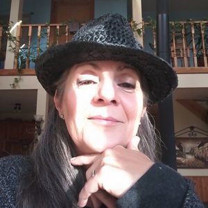 Meet your Posher, Linda